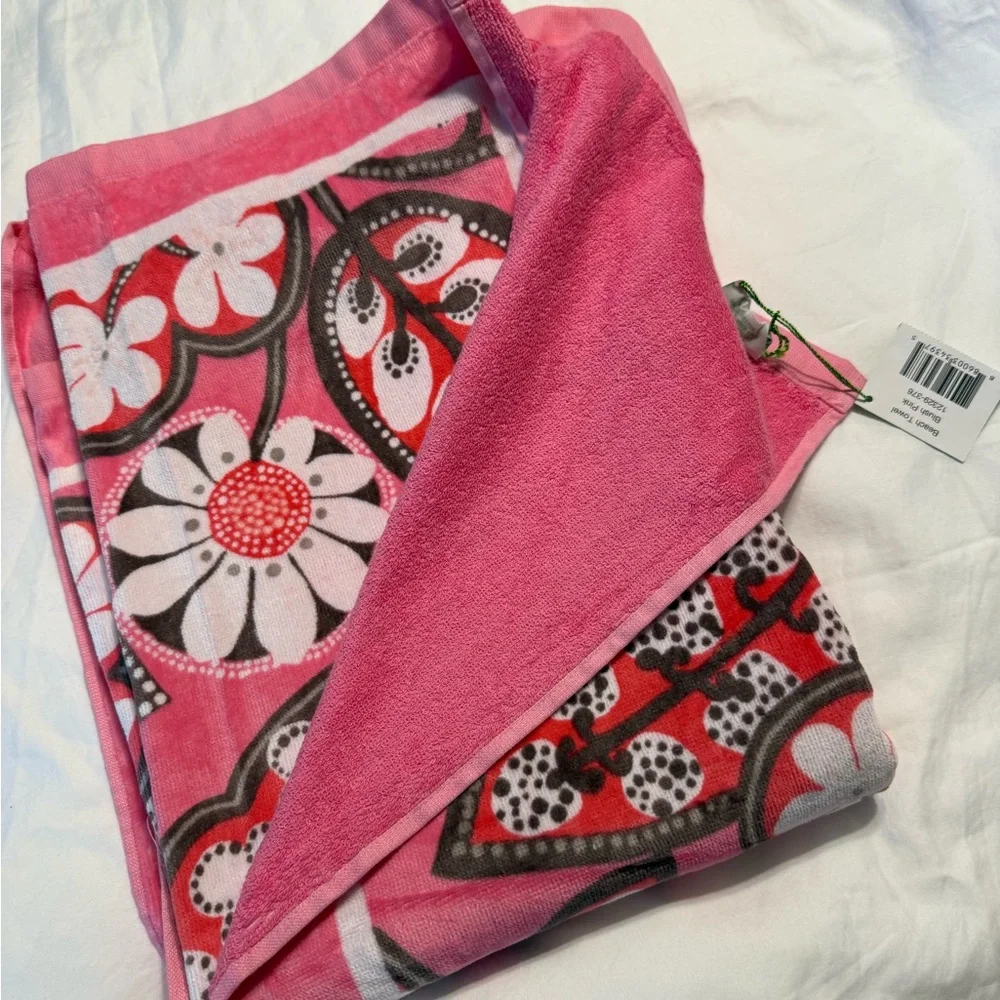 NWT Vera Bradley Blush Pink Beach Towel Pink retired pattern